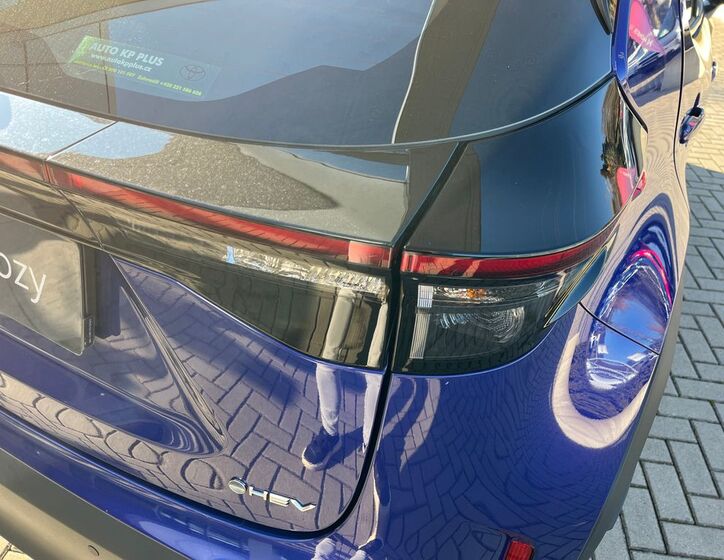 Toyota Yaris Cross 25