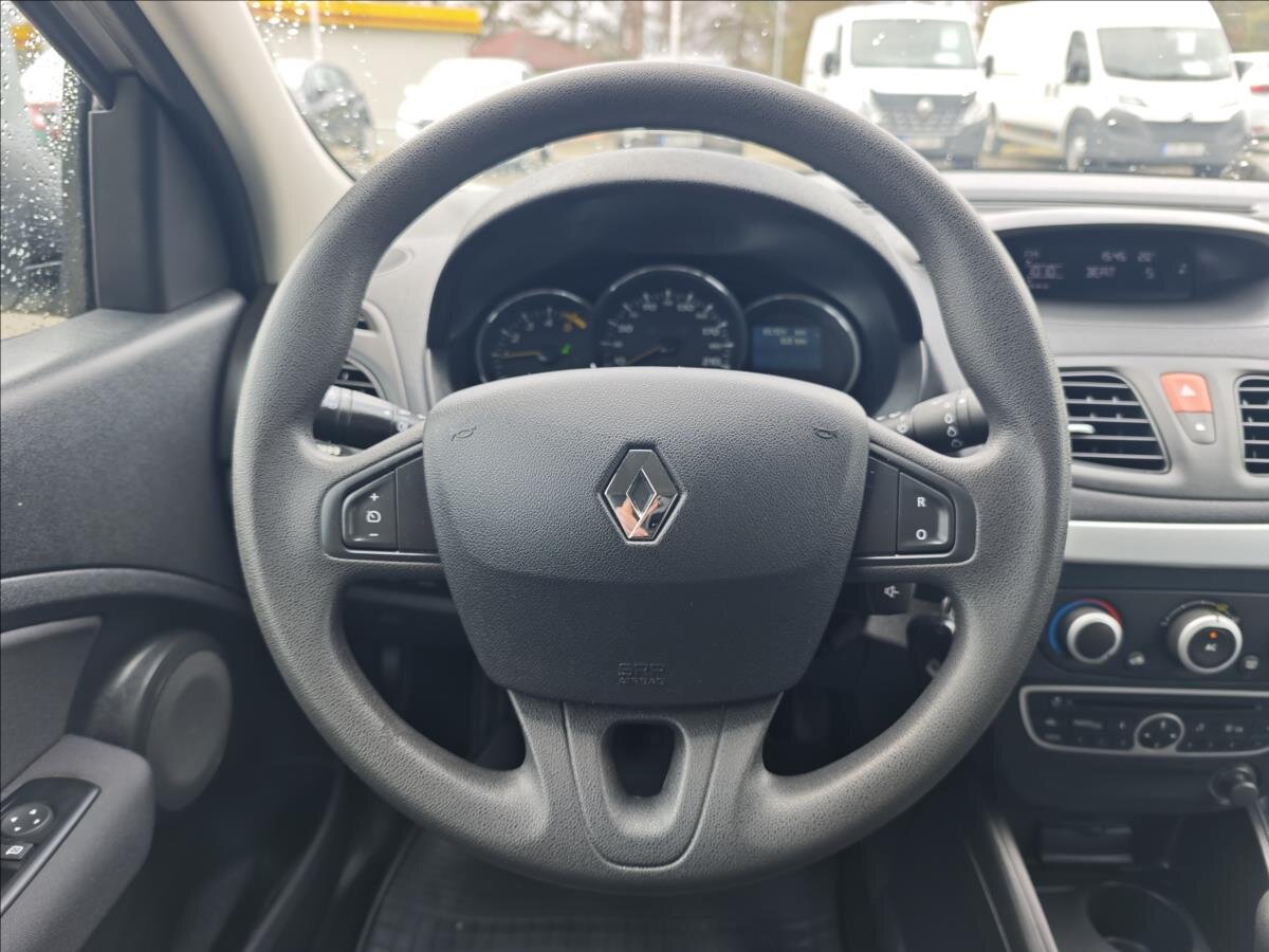 Renault Fluence Sedan / Limuzína 1,5 l 66 kw