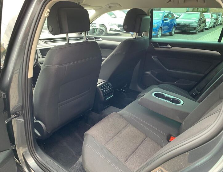 Volkswagen Passat 17