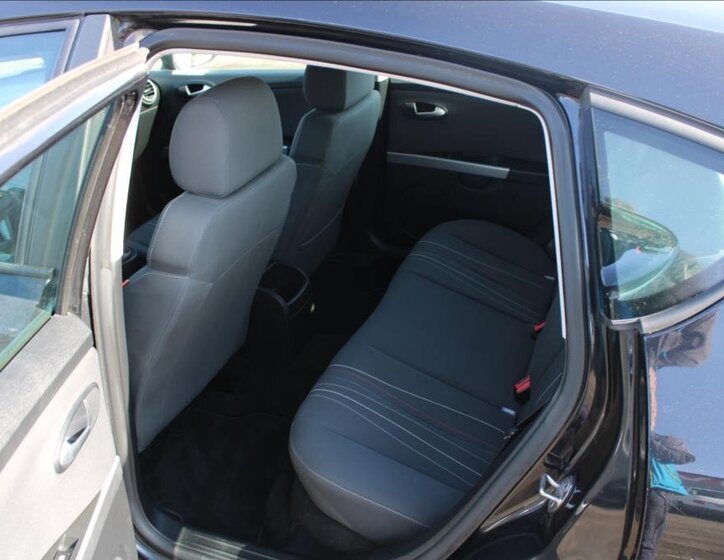 Seat Leon Hatchback 1,2 l 77 kw