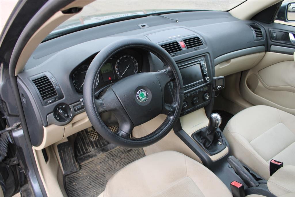 Škoda Octavia Liftback 1,9 l 77 kw