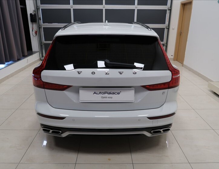 Volvo V60 Kombi 2,0 l 140 kw