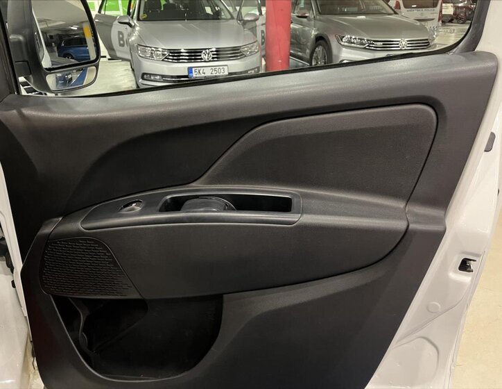 Fiat Dobló Valník 1,6 l 77 kw