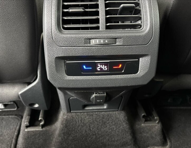 Volkswagen Touran MPV 1,5 l 110 kw