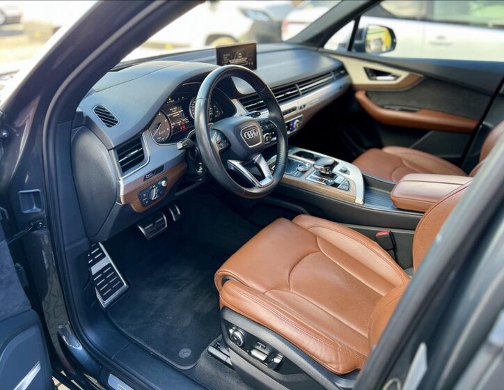 Audi SQ7 SUV / Terénní 4,0 l 320 kw