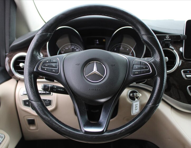 Mercedes-Benz Třídy V MPV 2,1 l 140 kw