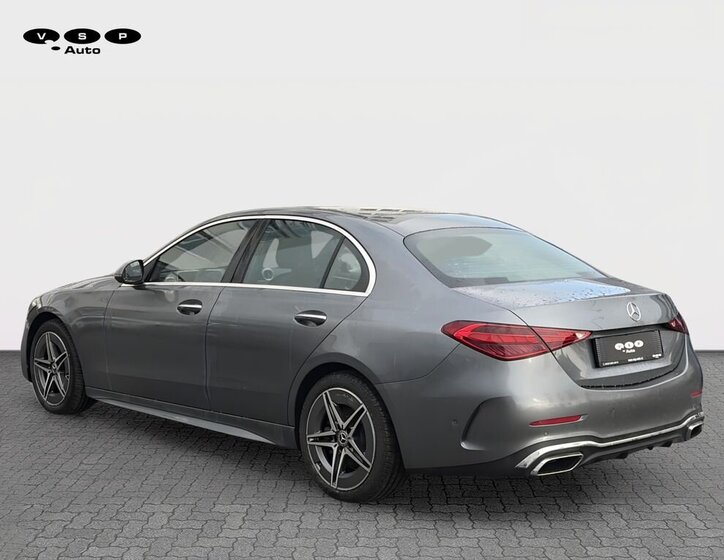 Mercedes-Benz Třídy C Sedan 2,0 l 145 kw