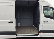 Mercedes-Benz Sprinter 14