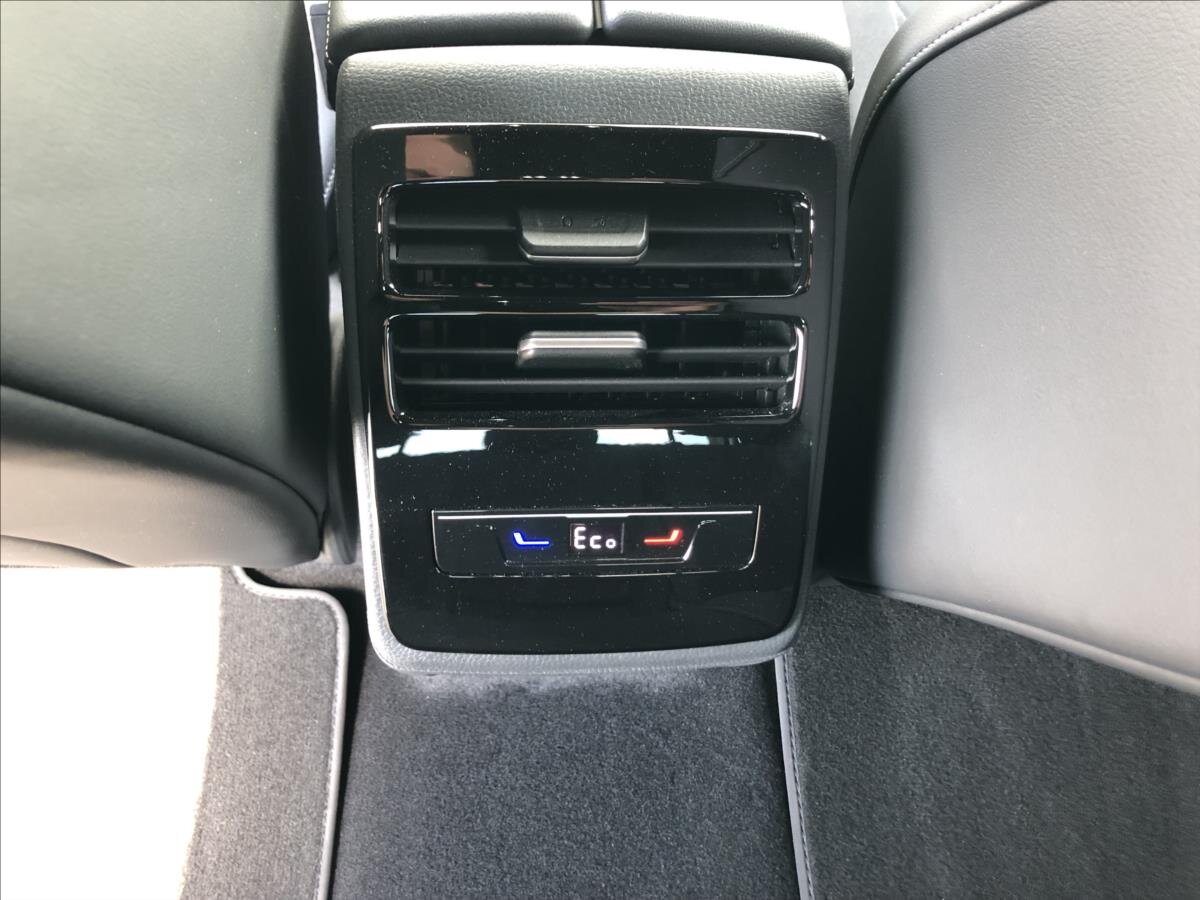 Volkswagen ID.7 Liftback 0,0 210 kw