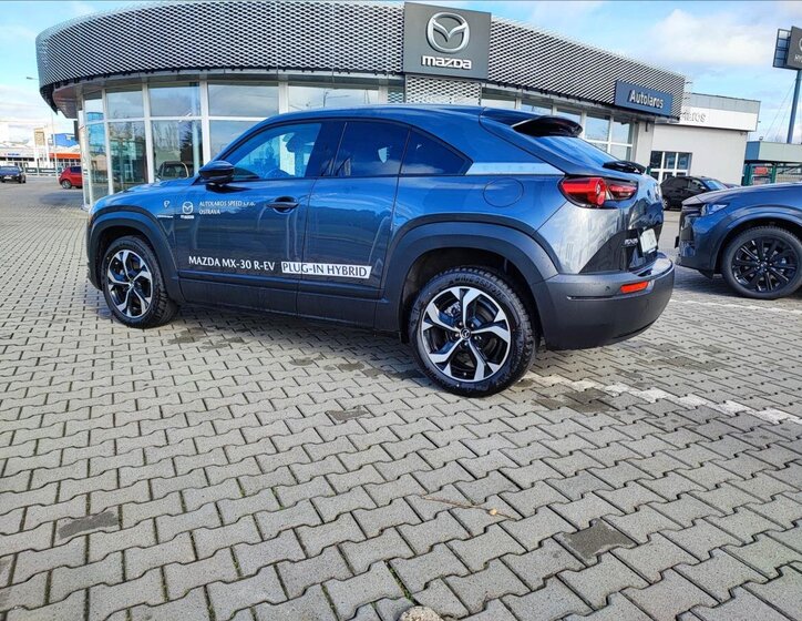 Mazda MX-30 SUV / Terénní 830,0 125 kw