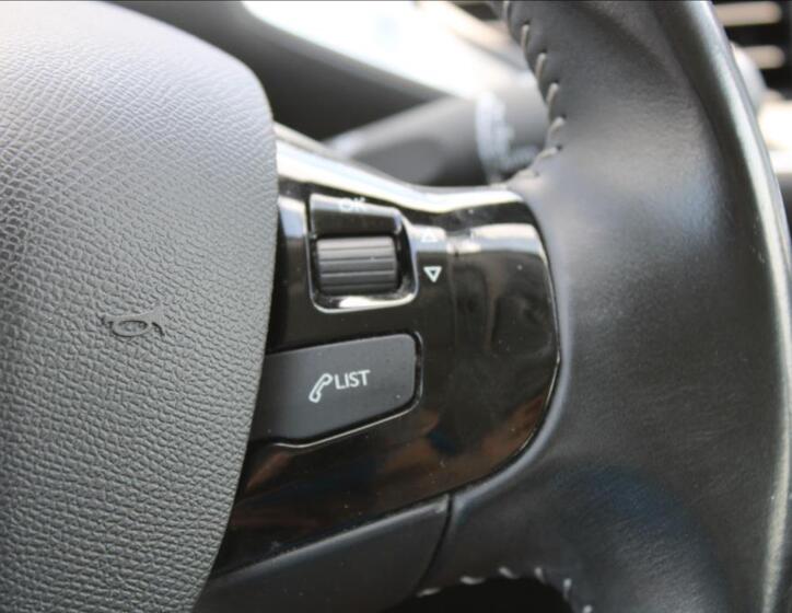 Peugeot 308 23