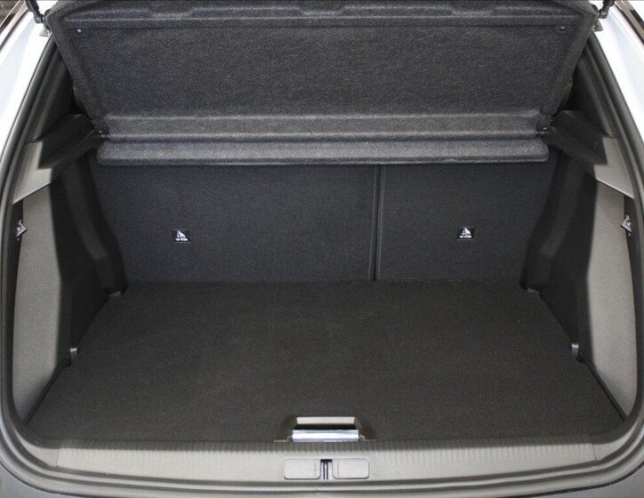 Peugeot 2008 SUV / Terénní 1,2 l 107 kw