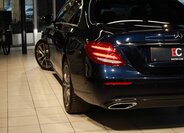 Mercedes-Benz Třídy E 30