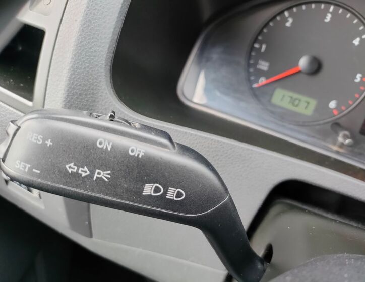 Volkswagen Multivan 8