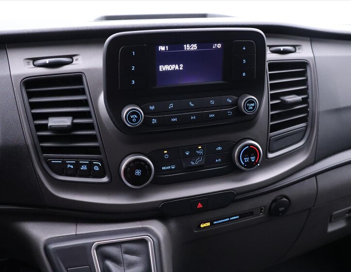 Ford Transit Custom 22