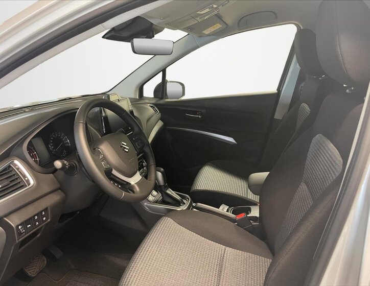 Suzuki S-Cross SUV / Terénní 1,4 l 81 kw
