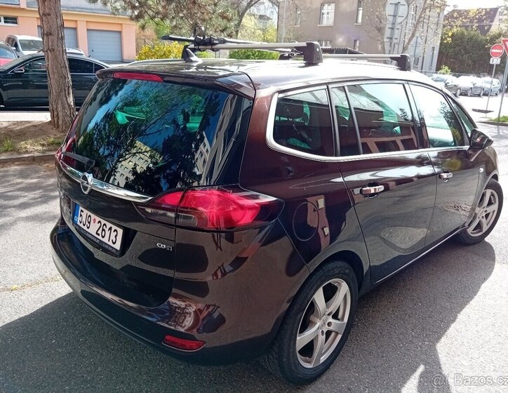 Opel Zafira 11