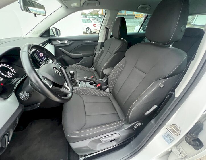 Škoda Scala Hatchback 1,0 l 85 kw