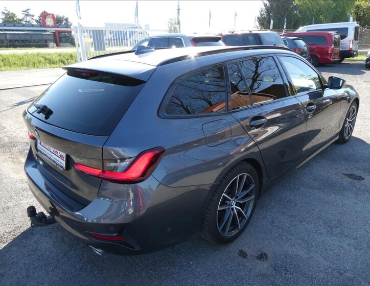 BMW Řada 3 7