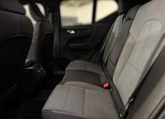 Volvo XC40 SUV / Terénní 2,0 l 120 kw