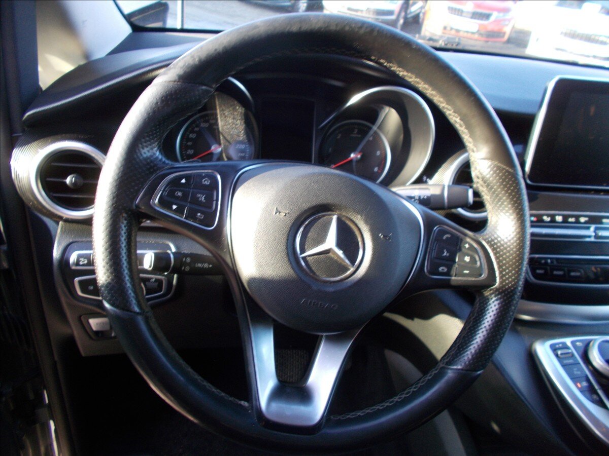 Mercedes-Benz Třídy V MPV 2,1 l 140 kw