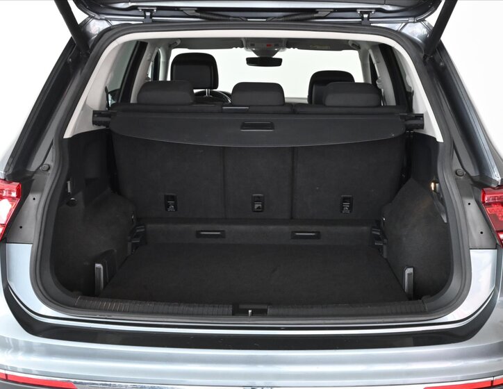 Volkswagen Tiguan Allspace 6
