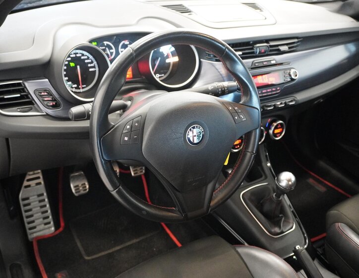 Alfa Romeo Giulietta Hatchback 1,7 l 173 kw