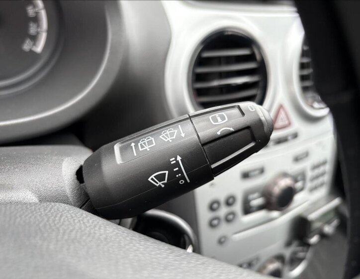 Opel Corsa Hatchback 1,2 l 55 kw