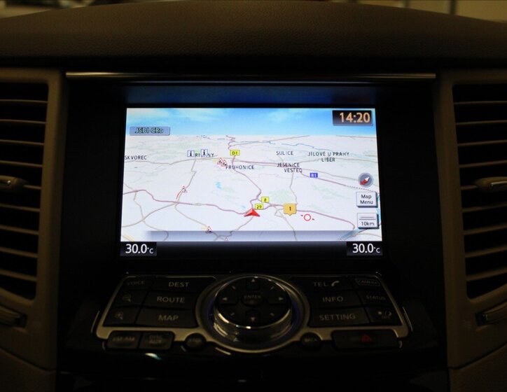 Infiniti QX70 SUV 3,0 l 175 kw