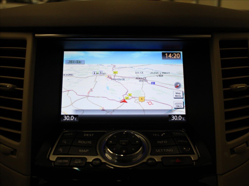 Infiniti QX70 SUV 3,0 l 175 kw