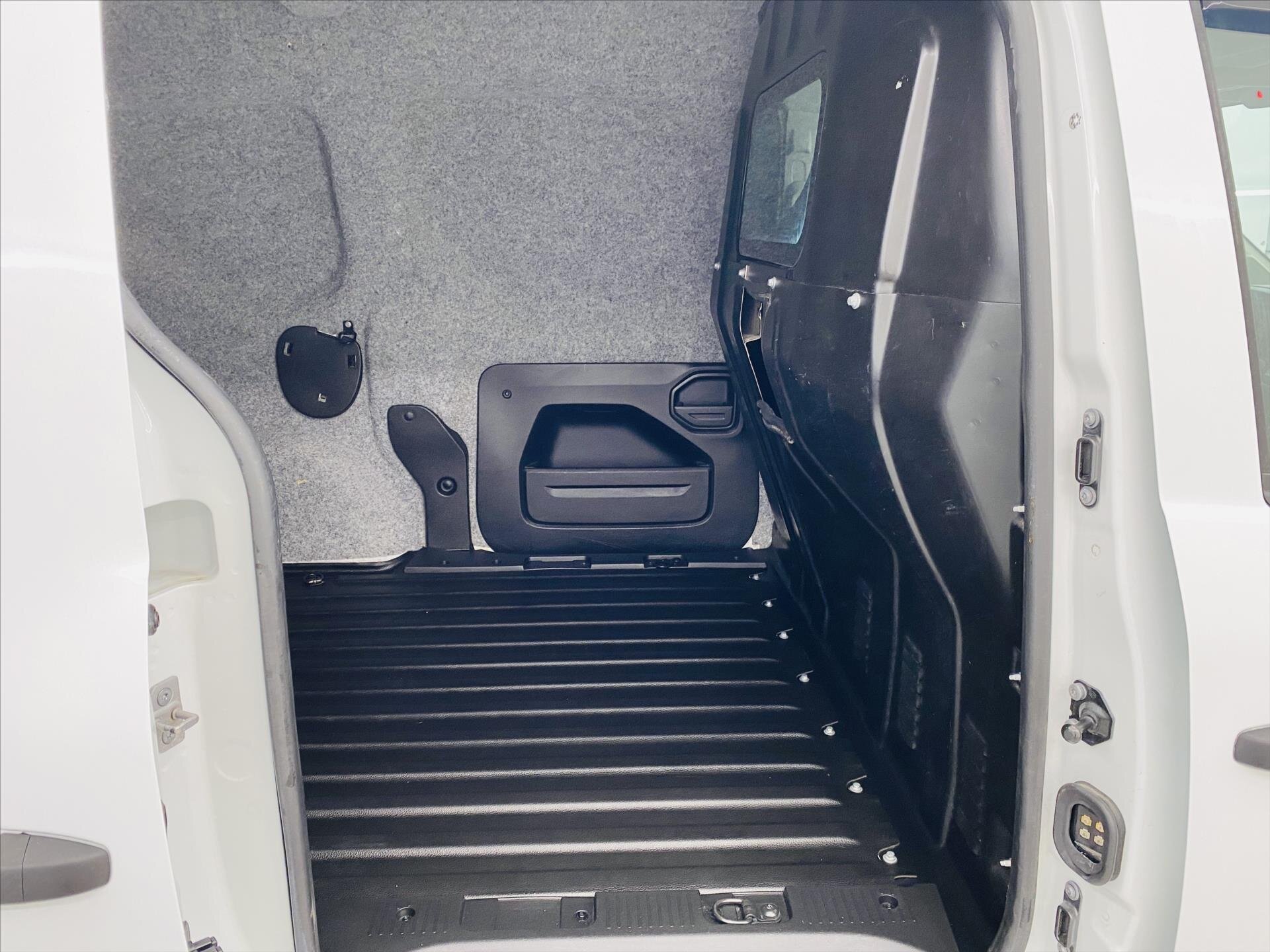 Renault Express Skříň 1,5 l 70 kw