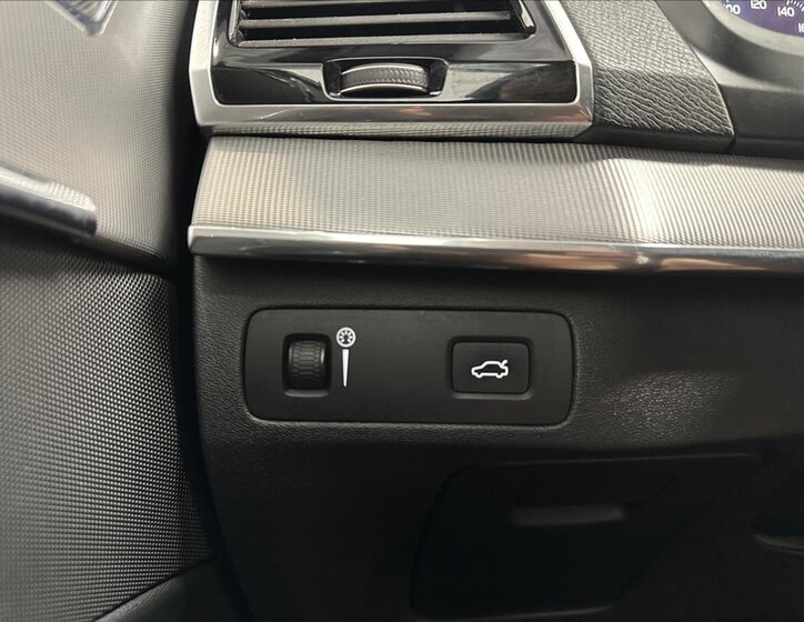 Volvo XC90 SUV 2,0 l 173 kw