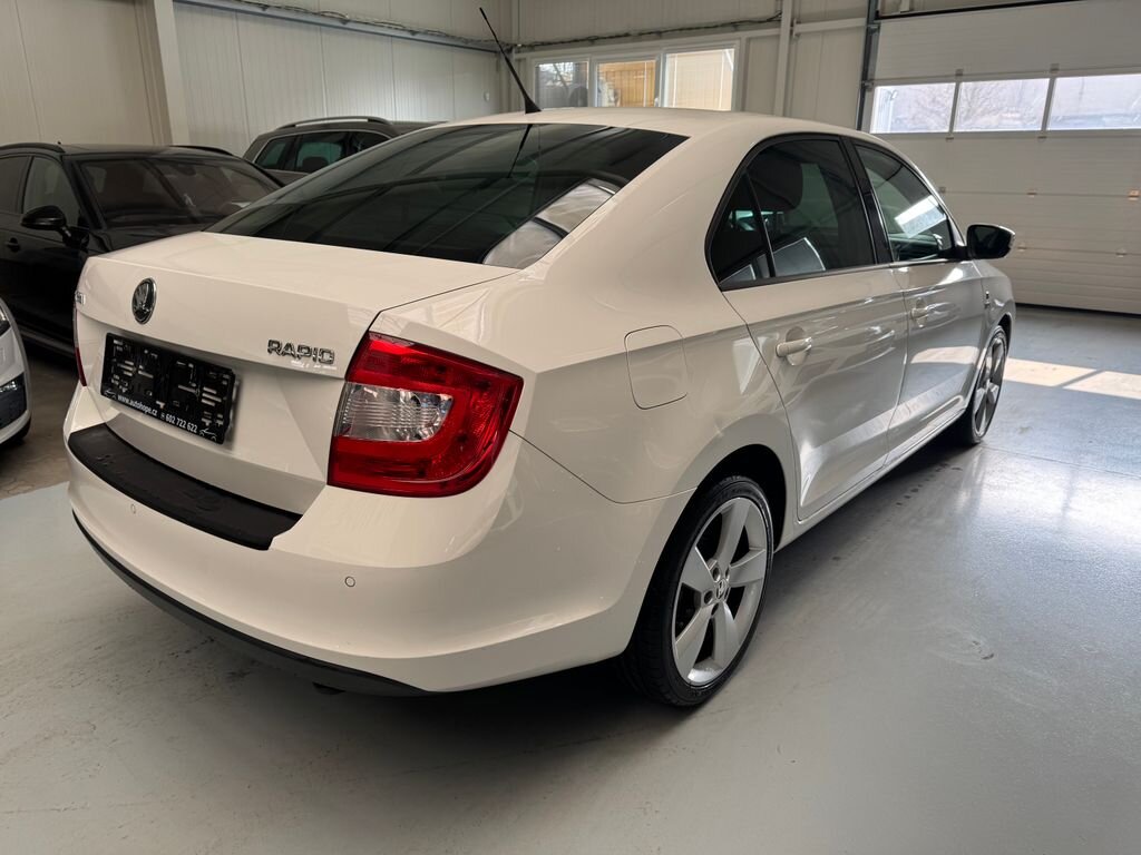 Škoda Rapid Sedan / Limuzína 1,6 l 77 kw