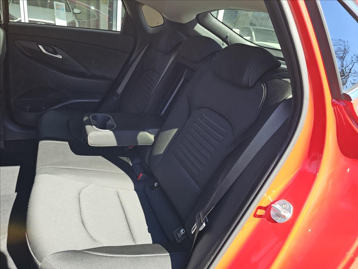 Hyundai i30 Liftback 998,0 73 kw