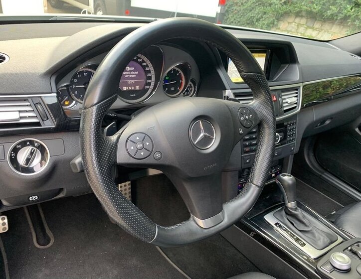 Mercedes-Benz Třídy E Sedan 2,2 l 120 kw