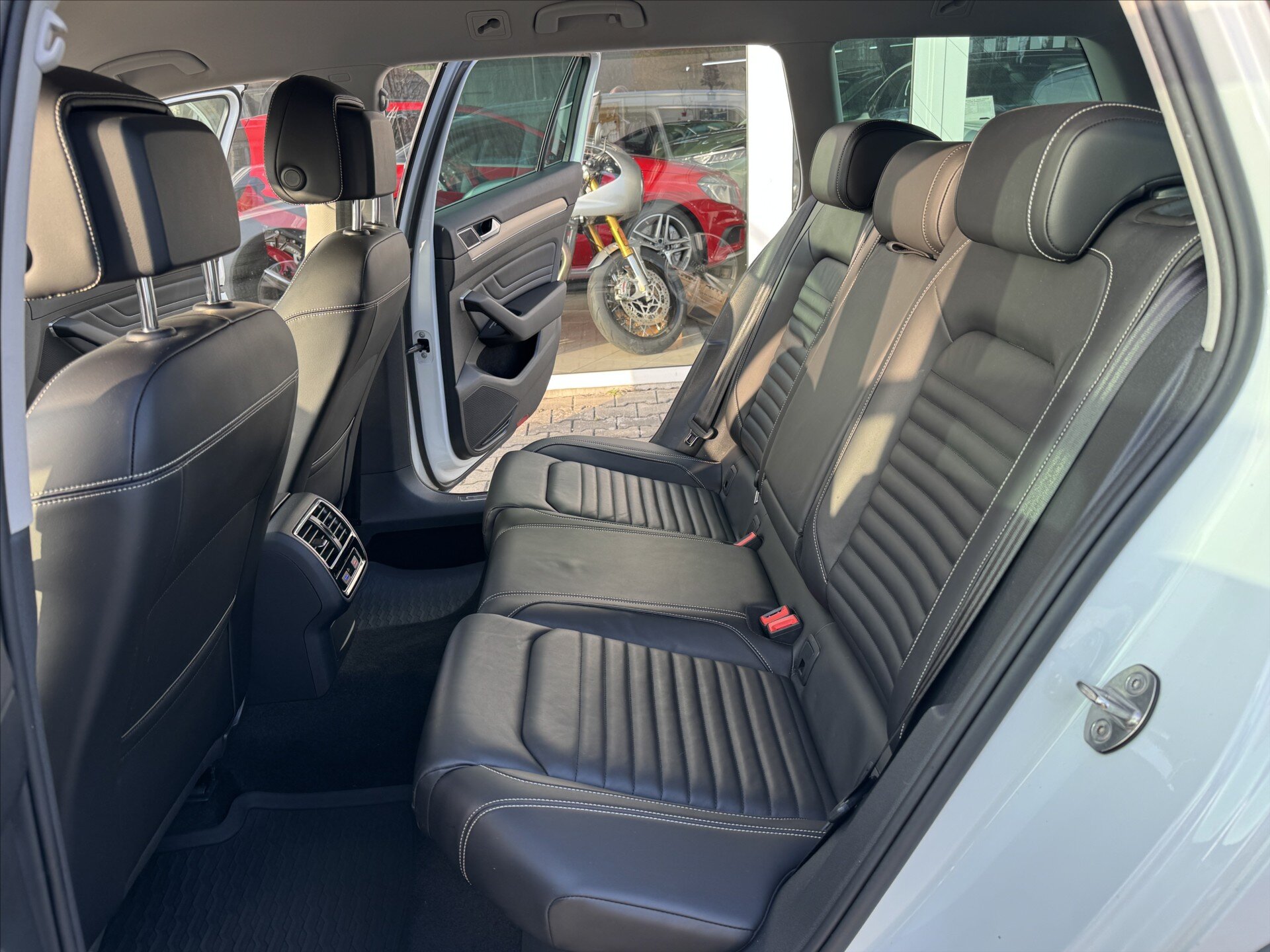 Volkswagen Passat Kombi 2,0 l 147 kw