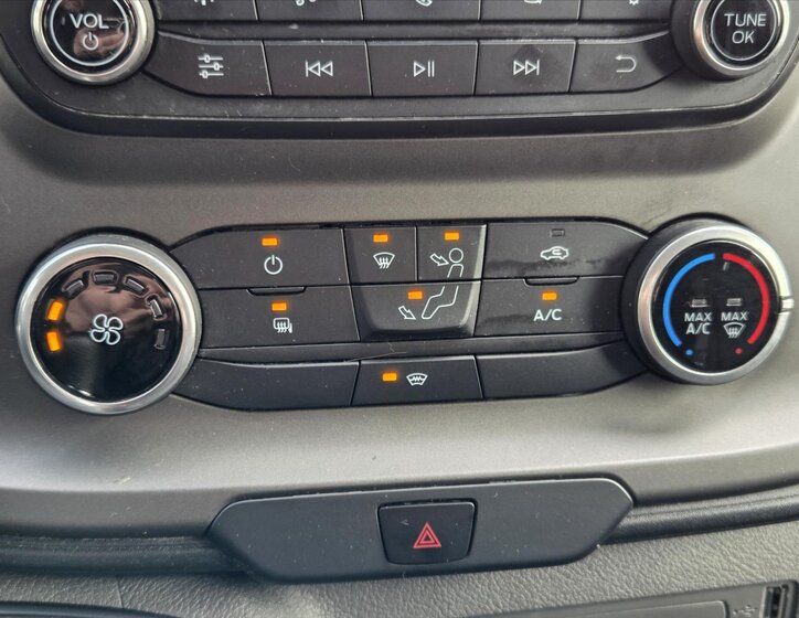 Ford Transit Custom 12