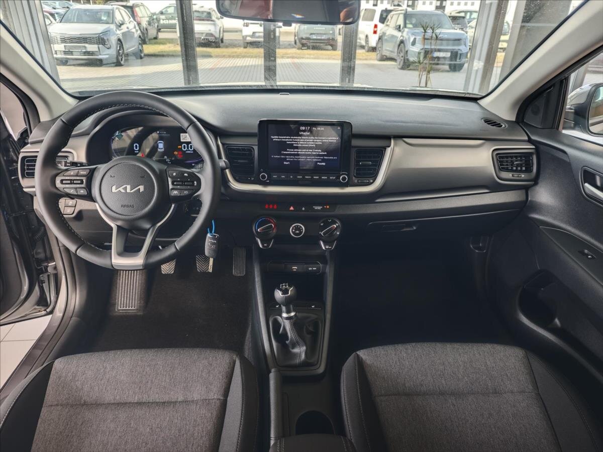 KIA Stonic CUV / Crossover 1,2 l 57 kw