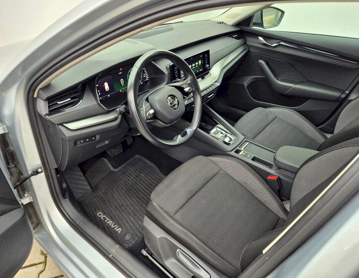 Škoda Octavia 12