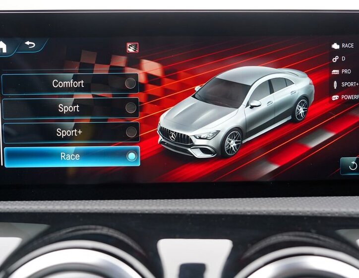 Mercedes-Benz CLA Sedan 2,0 l 340 kw