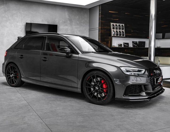 Audi RS3 4