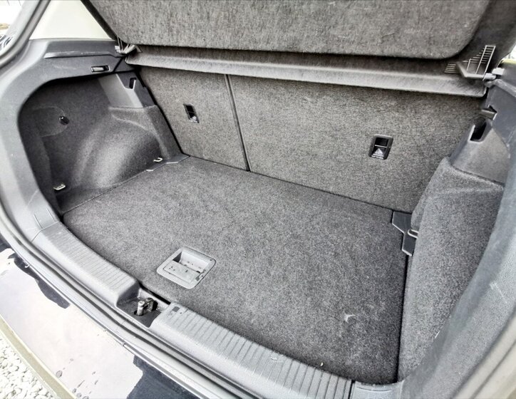 Volkswagen T-Cross Hatchback 999,0 81 kw