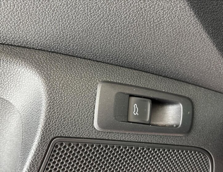 Škoda Karoq SUV / Terénní 1,5 l 110 kw