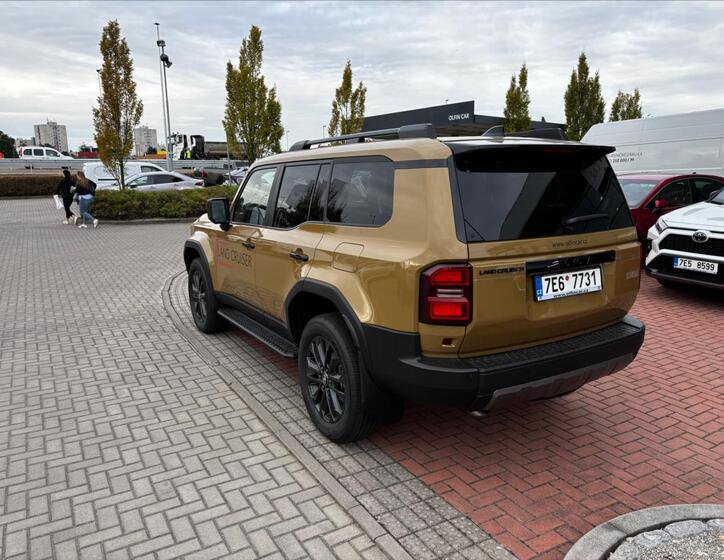 Toyota Land Cruiser 3