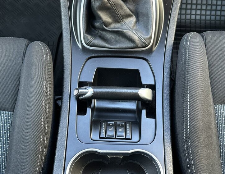 Ford S-MAX MPV 2,0 l 103 kw