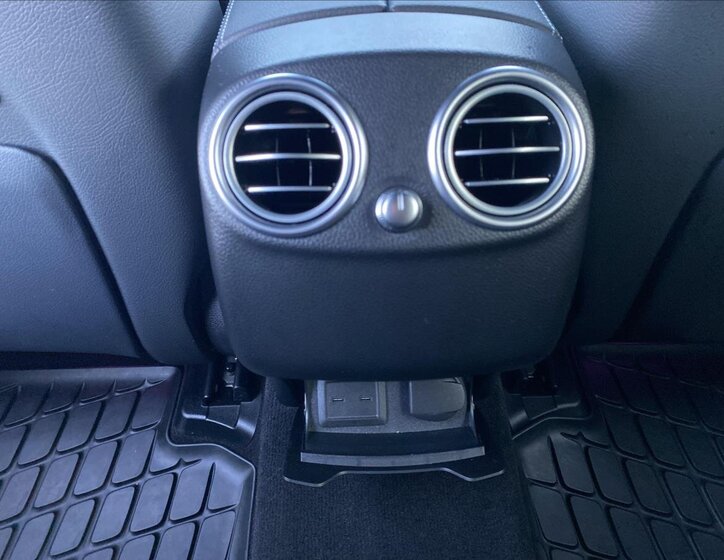 Mercedes-Benz GLC SUV / Terénní 2,0 l 180 kw