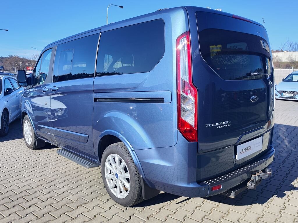 Ford Tourneo Custom VAN / Minibus 2,0 l 110 kw