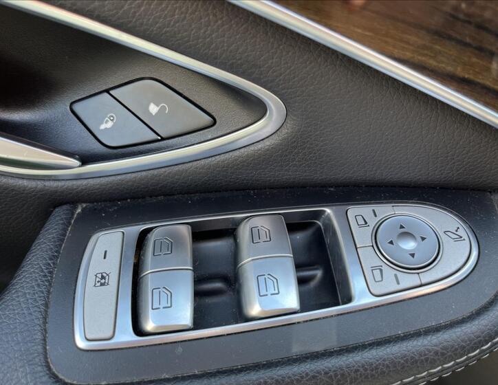 Mercedes-Benz GLC 30