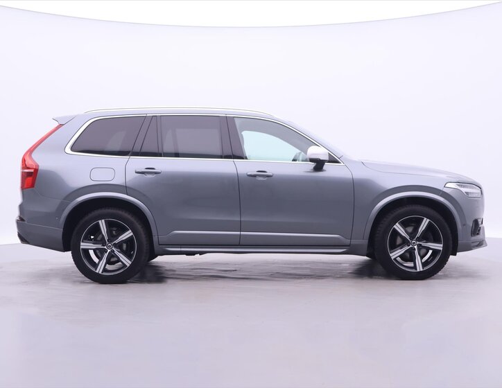 Volvo XC90 SUV / Terénní 2,0 l 173 kw