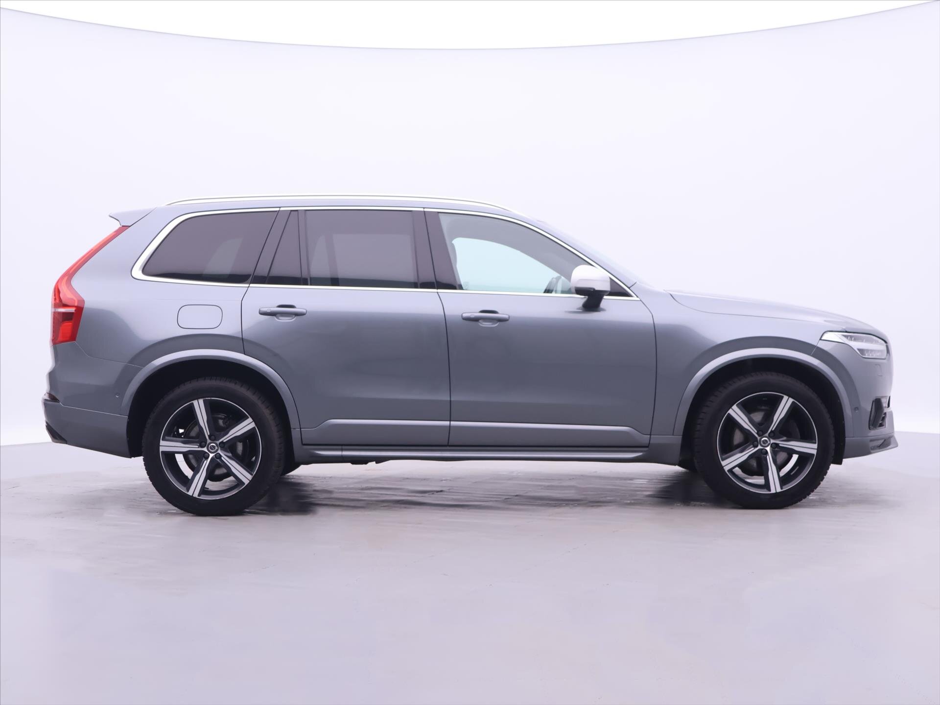 Volvo XC90 SUV / Terénní 2,0 l 173 kw